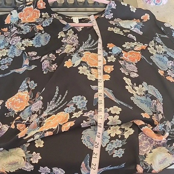 Johnny Was Silk Blouse - Picture 9 of 14